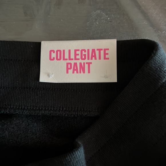 VS Pink Black Set with Sequins 🌹🌹 - Picture 13 of 13